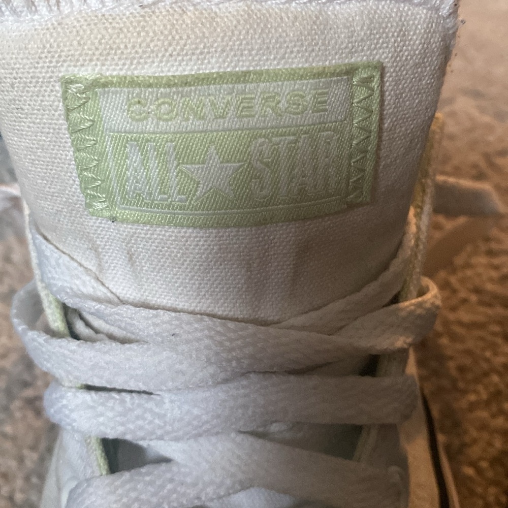 EUC Converse🤍🖤 - Picture 11 of 12
